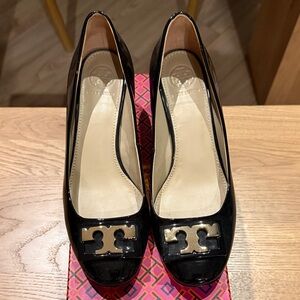 Tory Burch Black Patent Leather Flats with Gold Logo